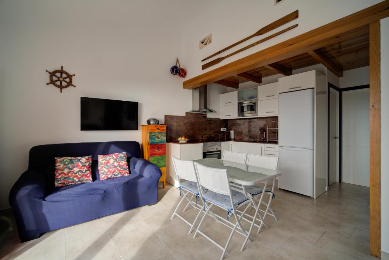 Vista Faro-Apartamento Con Balcon Que Mira Al Mar 卡兰博希 外观 照片
